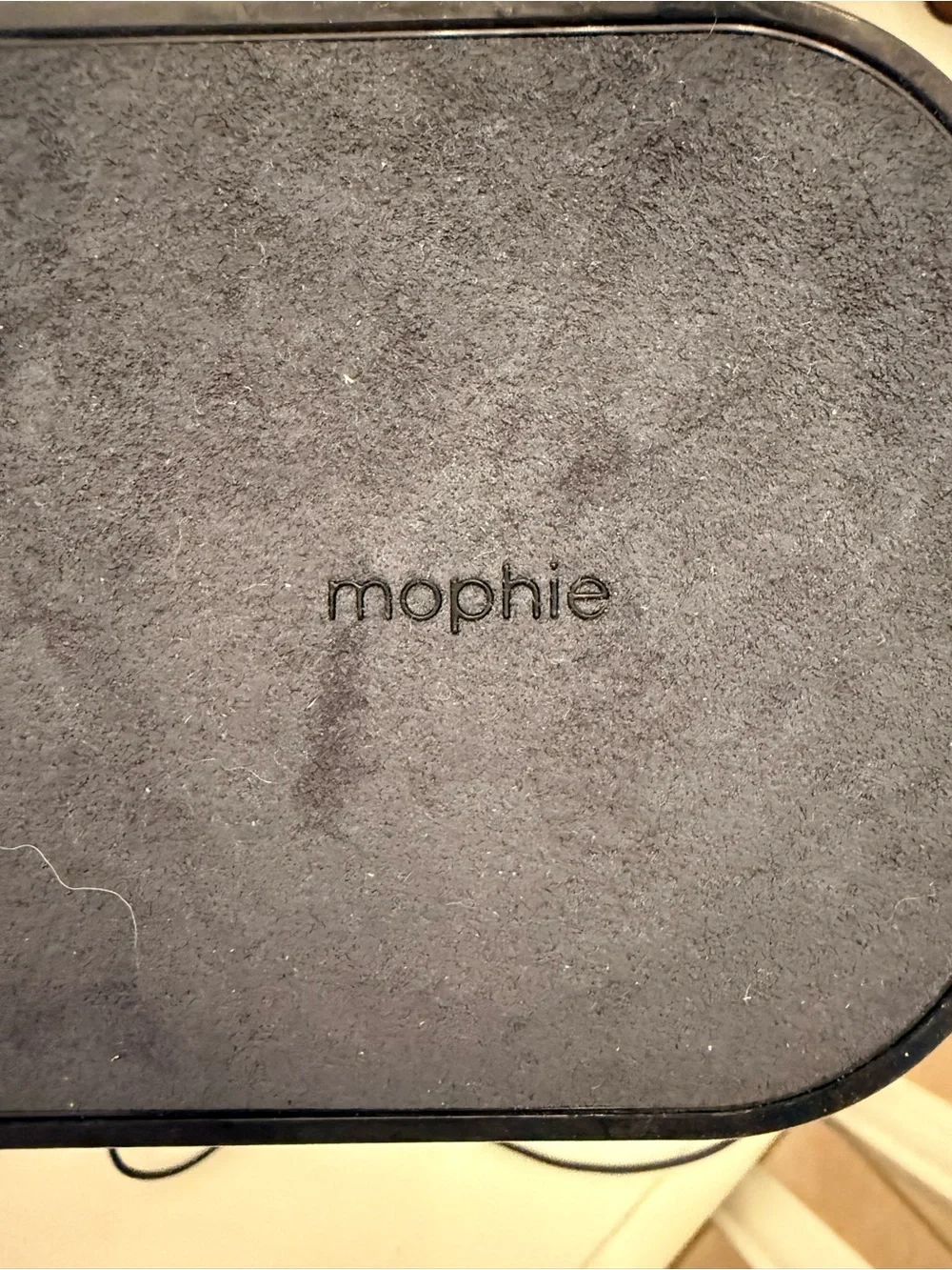 Mophie 3-in-1 Wireless Charging Pad for iPhone Apple Watch AirPods
